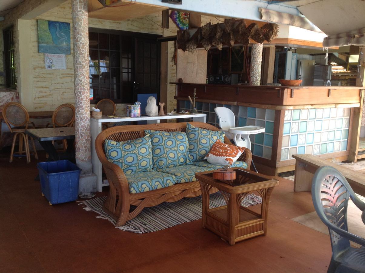 ฟาร์ มาเฮียตา Hotel Pihaena ภายนอก รูปภาพ
