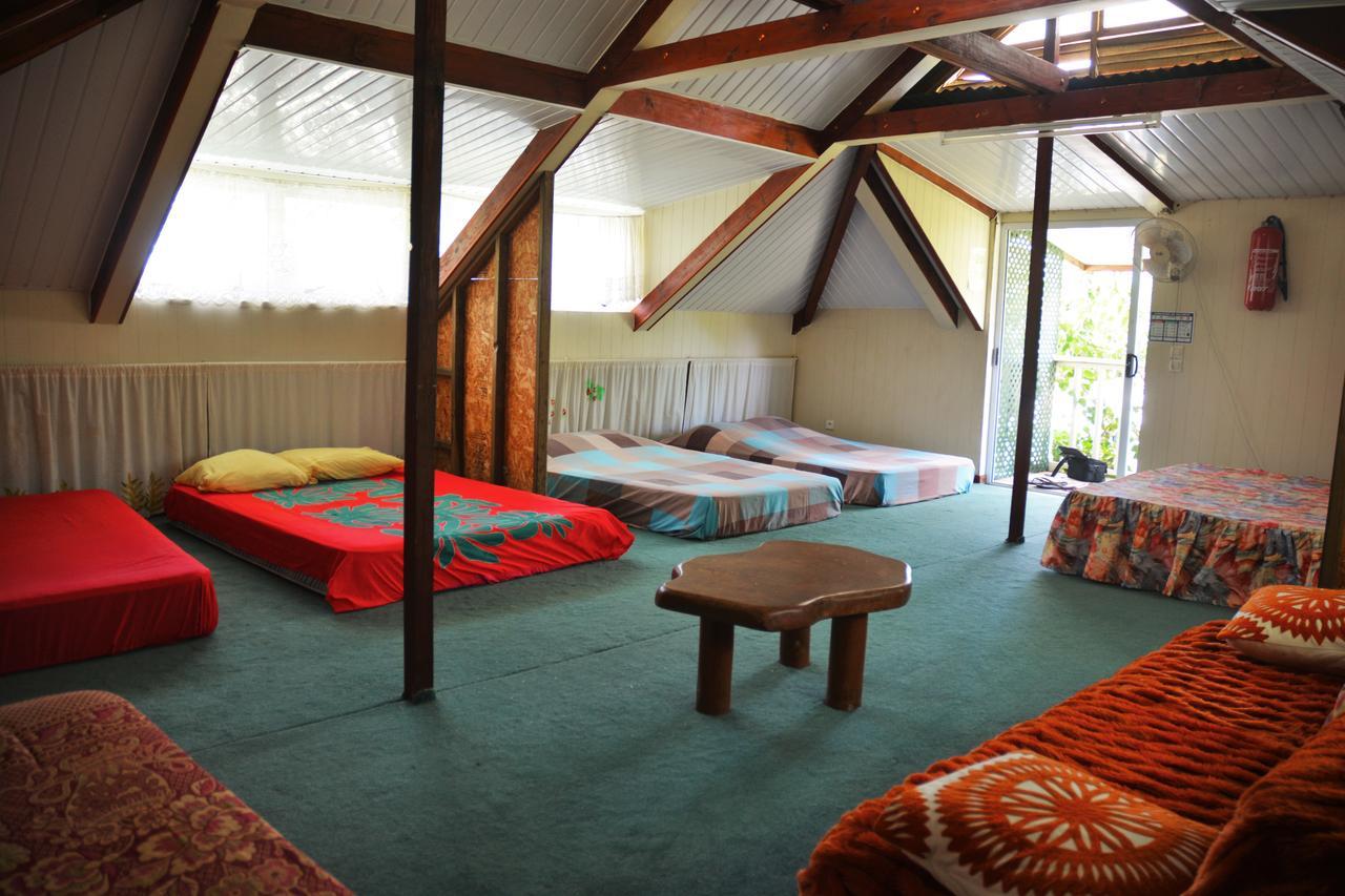 ฟาร์ มาเฮียตา Hotel Pihaena ภายนอก รูปภาพ