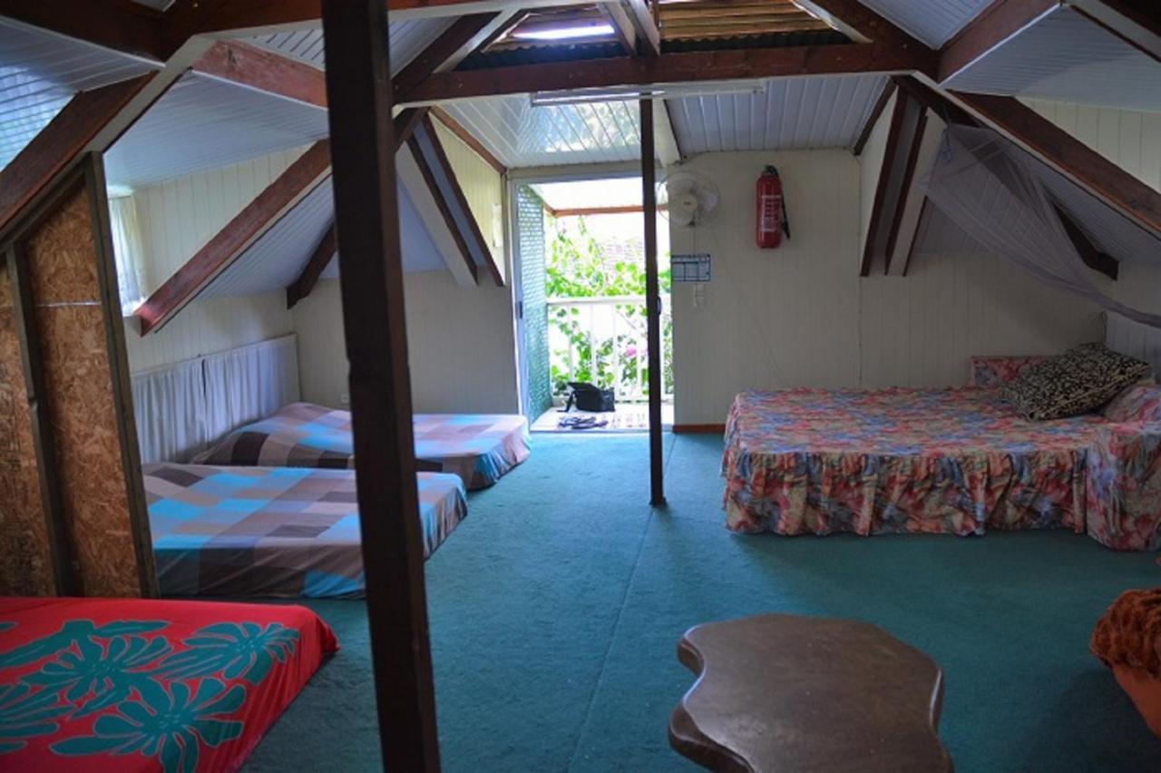 ฟาร์ มาเฮียตา Hotel Pihaena ภายนอก รูปภาพ