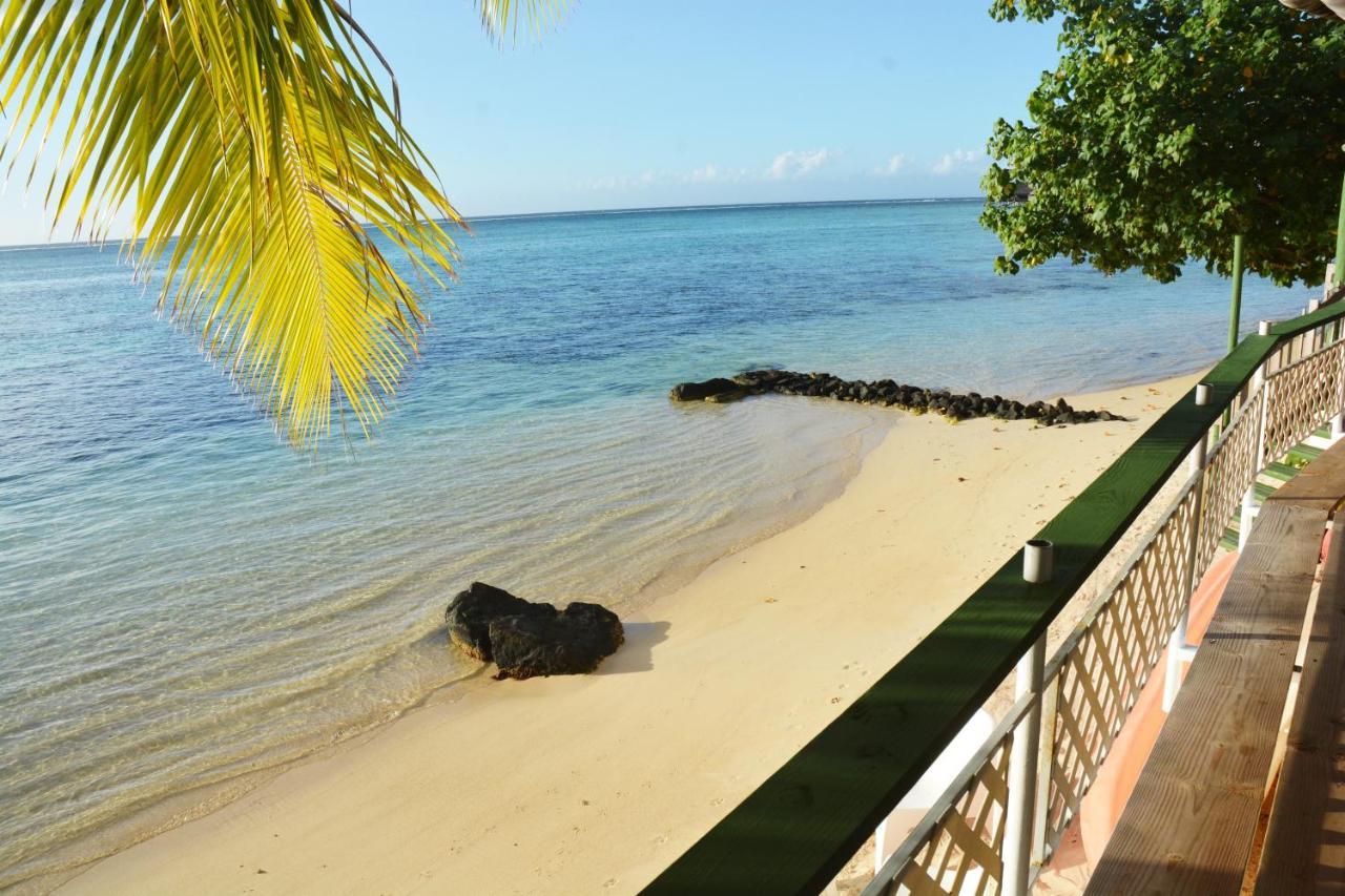 ฟาร์ มาเฮียตา Hotel Pihaena ภายนอก รูปภาพ